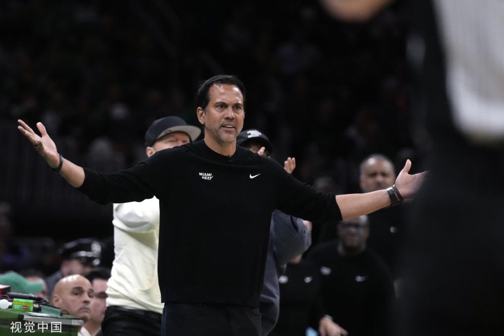 在身体对抗 在身体对抗