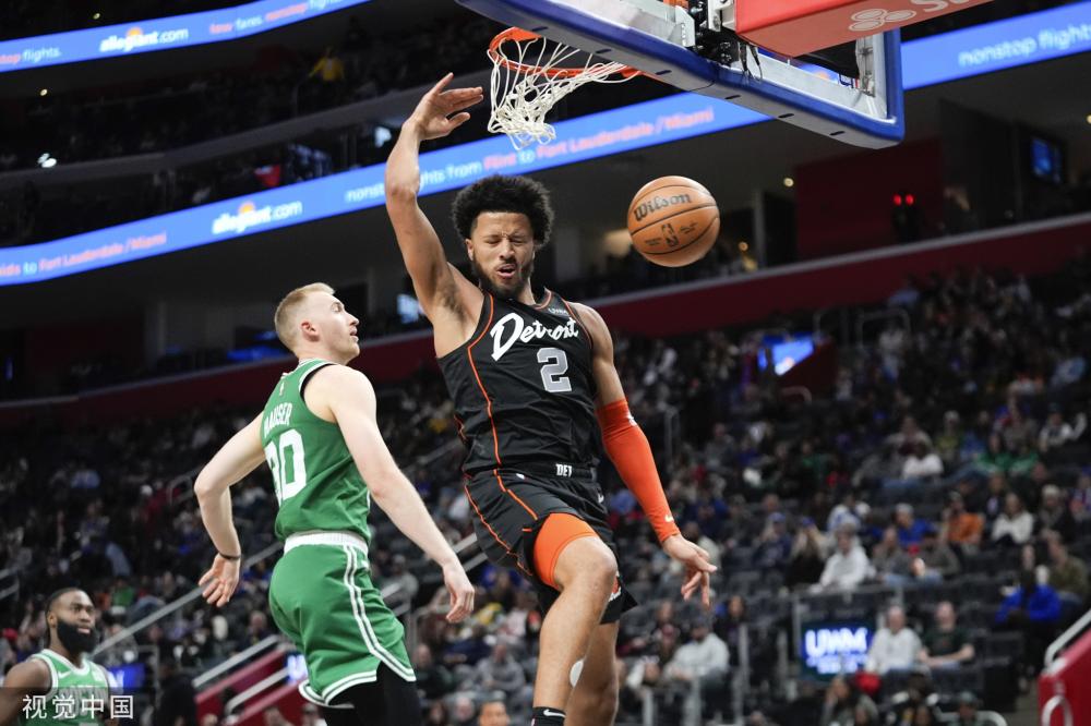 19岁朱鹏 19岁朱鹏