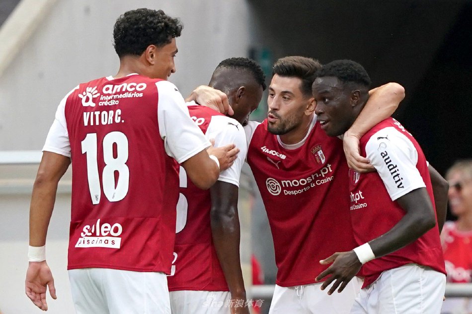 张伟丽不敌 张伟丽不敌