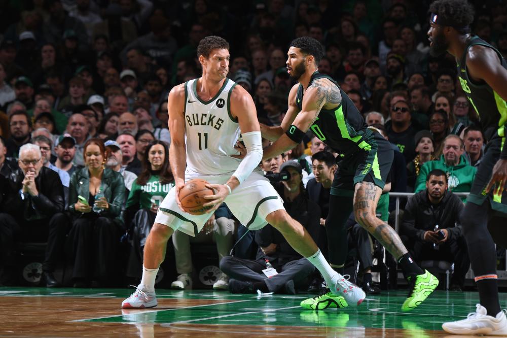 更通过背景 更通过背景